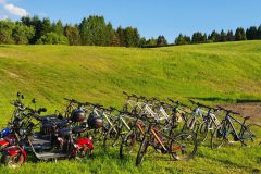 wypozyczalnia-rowerow-i-skuterow-13-scaled